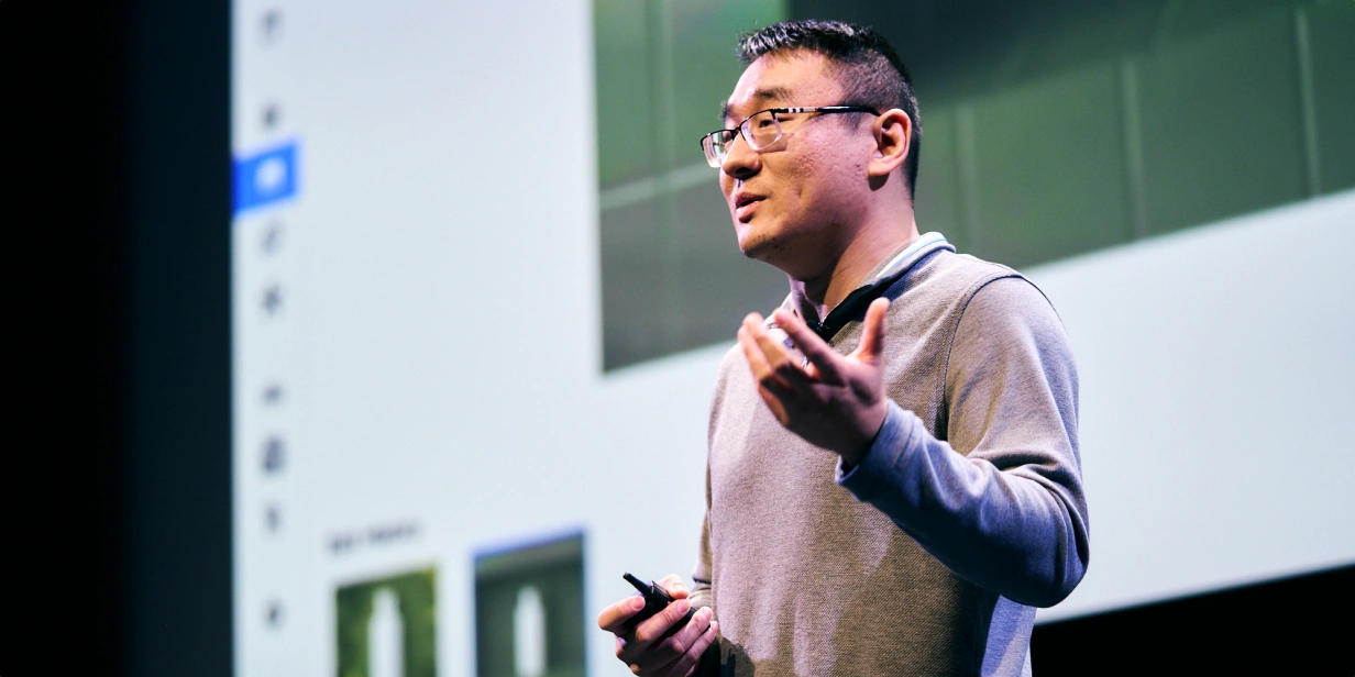 Yang Han, Co-founder and CTO of StackAdapt presenting